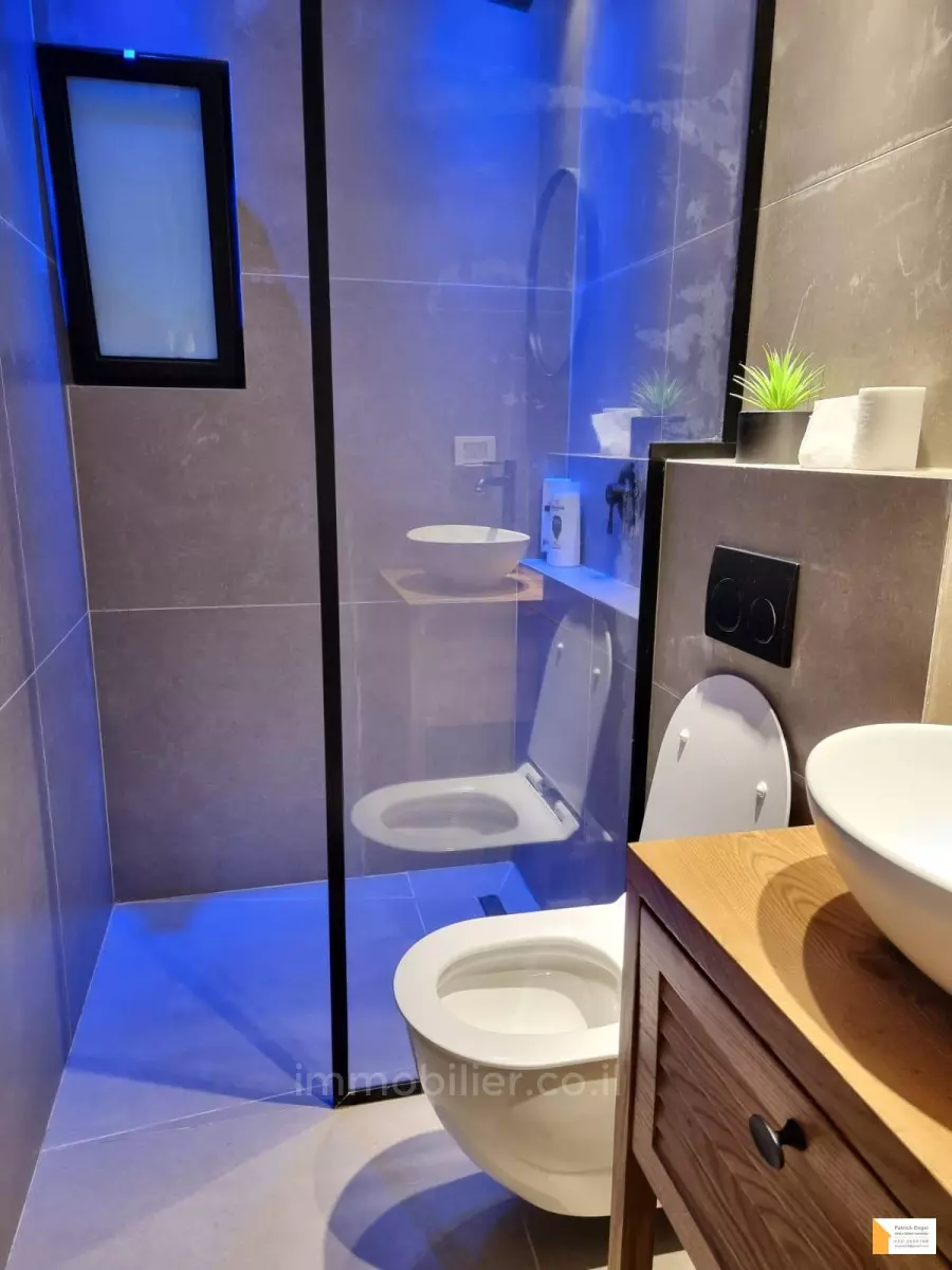 Apartment 3 rooms Tel Aviv quarter of the sea 232-IBL-3741