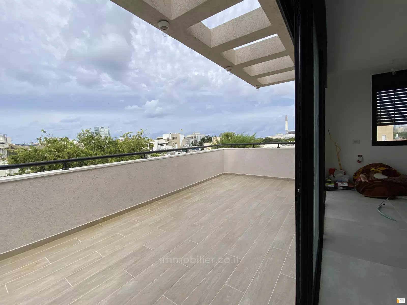 Duplex 4.5 rooms Tel Aviv Sokolov 232-IBL-3760