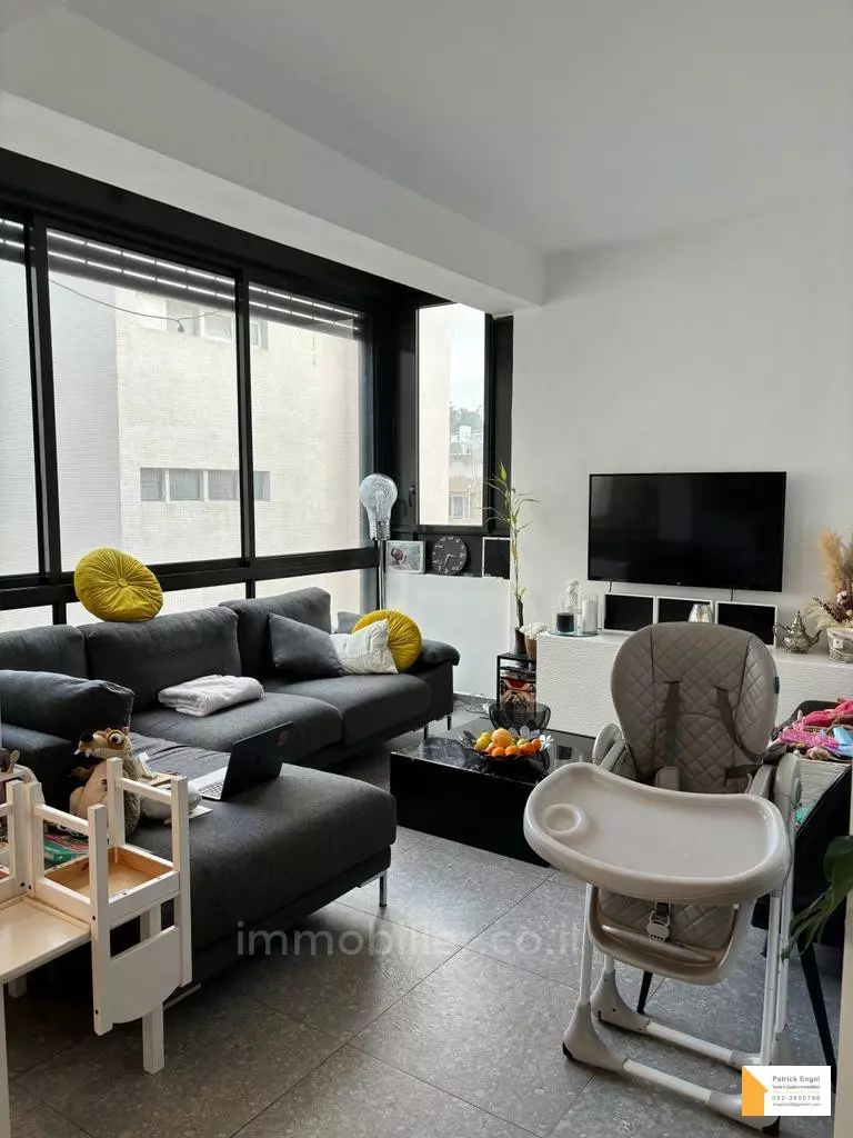 Apartment 4 rooms Tel Aviv quarter of the sea 232-IBL-3766