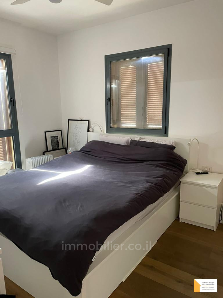 Apartment 3 Rooms Tel Aviv Lev Tel-Aviv 232-IBL-3768