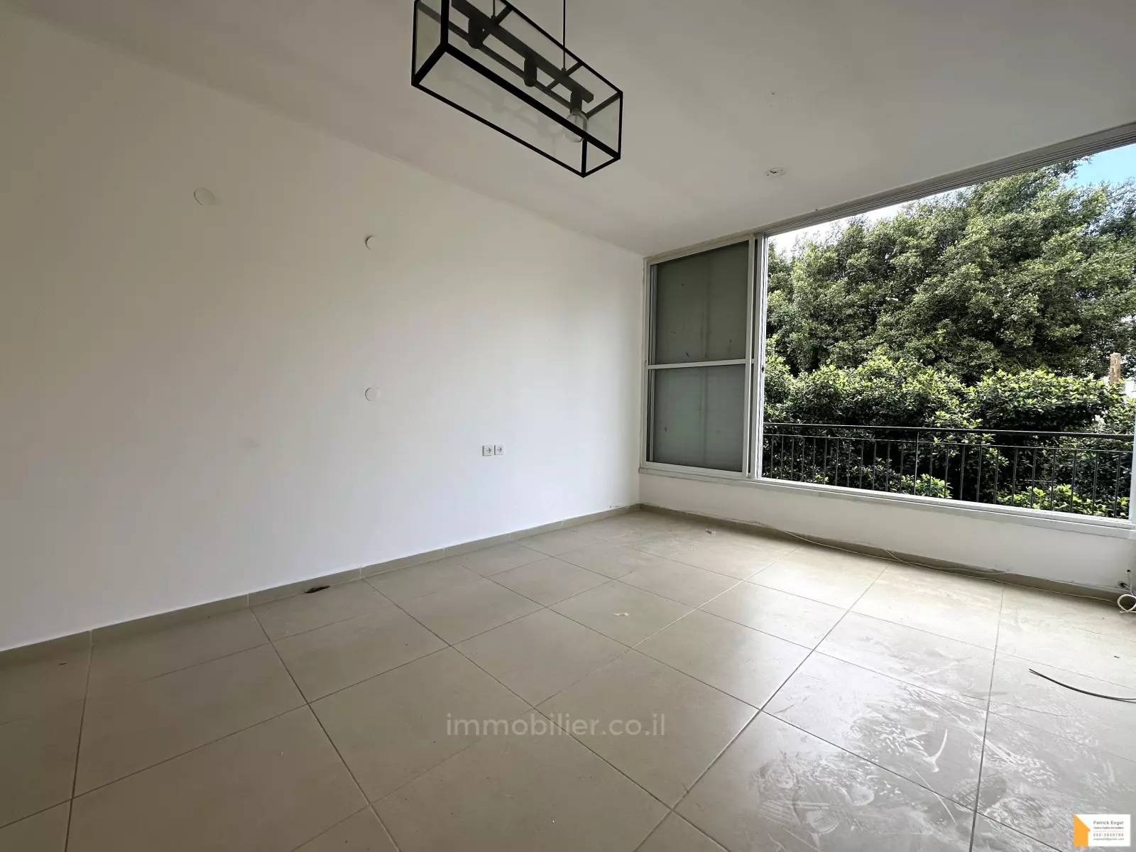 Villa 2.5 rooms Tel Aviv City center 232-IBL-3803