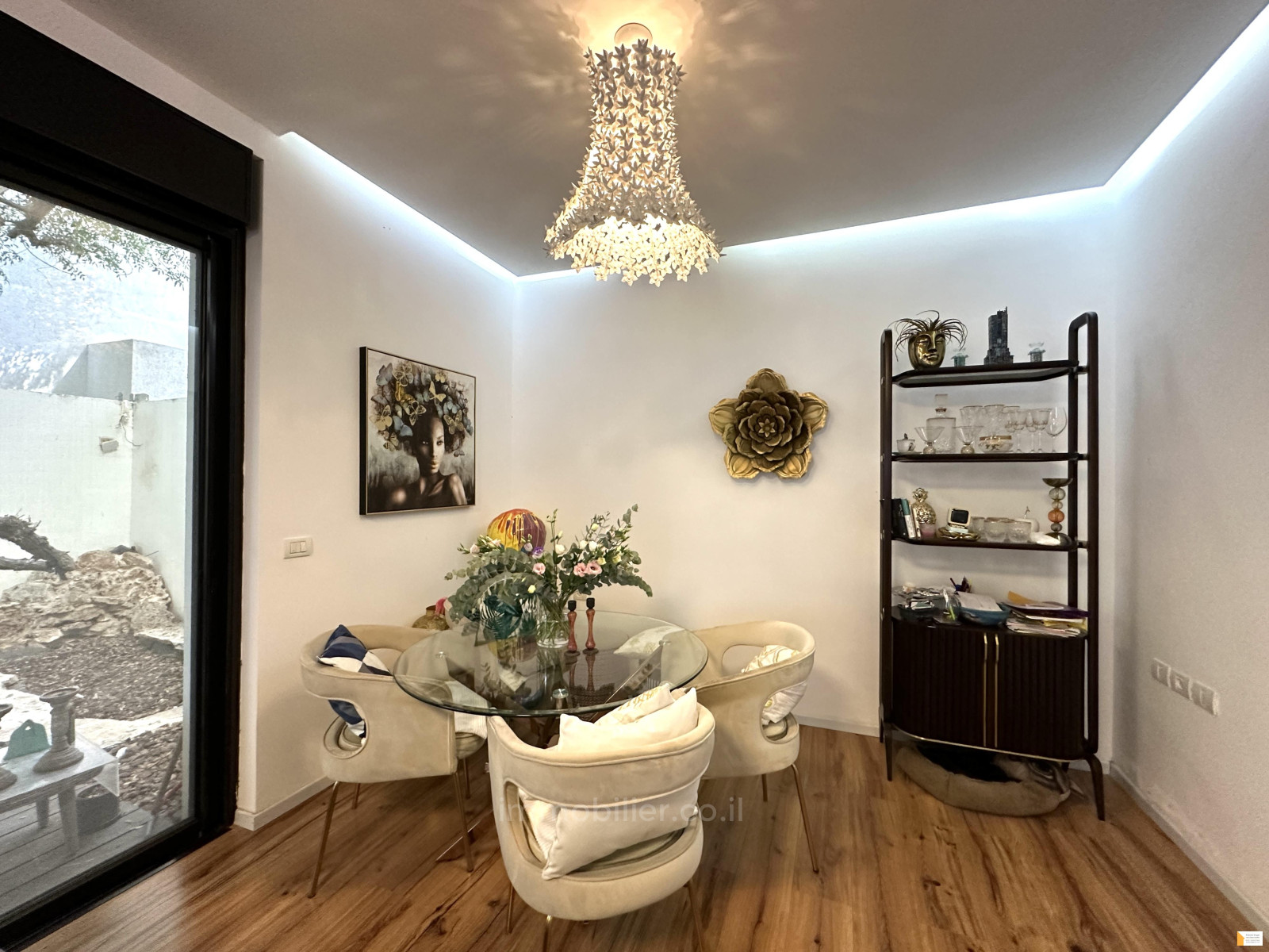 Ground floor 4 Rooms Tel Aviv Lev Tel-Aviv 232-IBL-3820