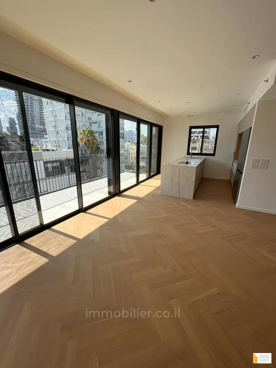 Apartment 4 rooms Tel Aviv City center 232-IBL-3827