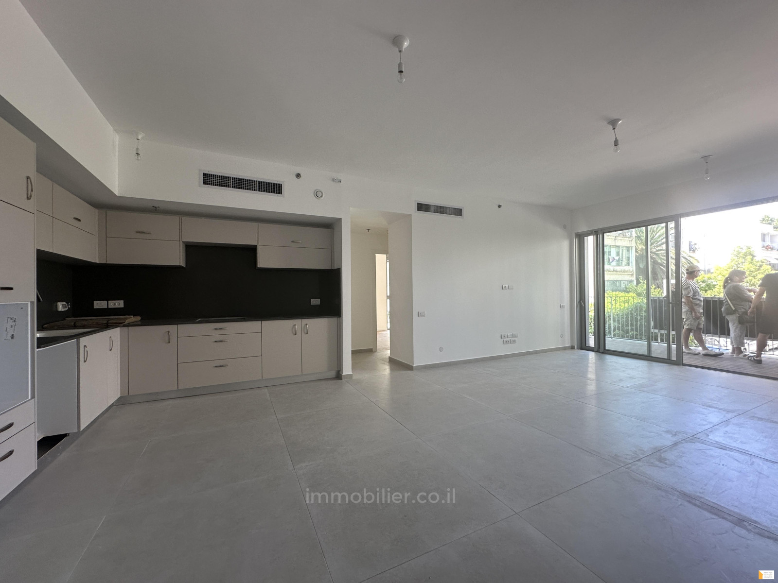 Villa 4 Rooms Tel Aviv City center 232-IBL-3831