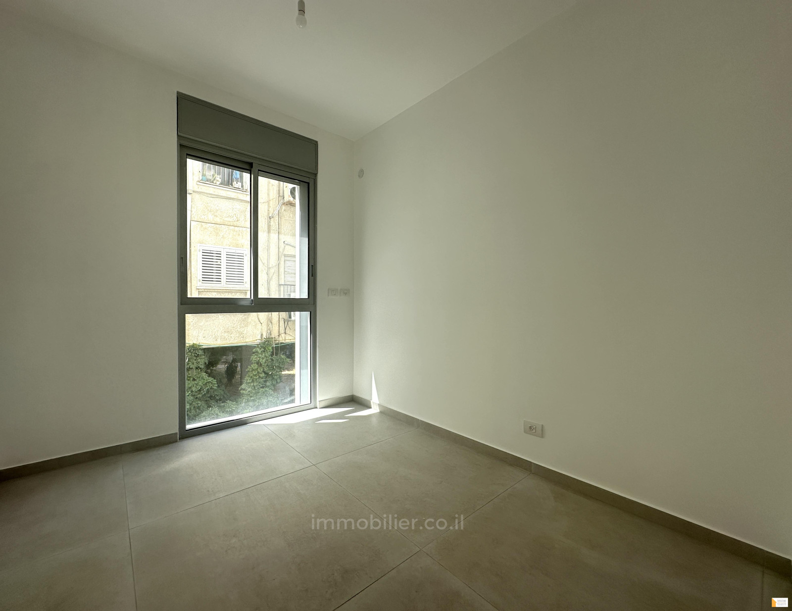 Villa 4 Rooms Tel Aviv City center 232-IBL-3831