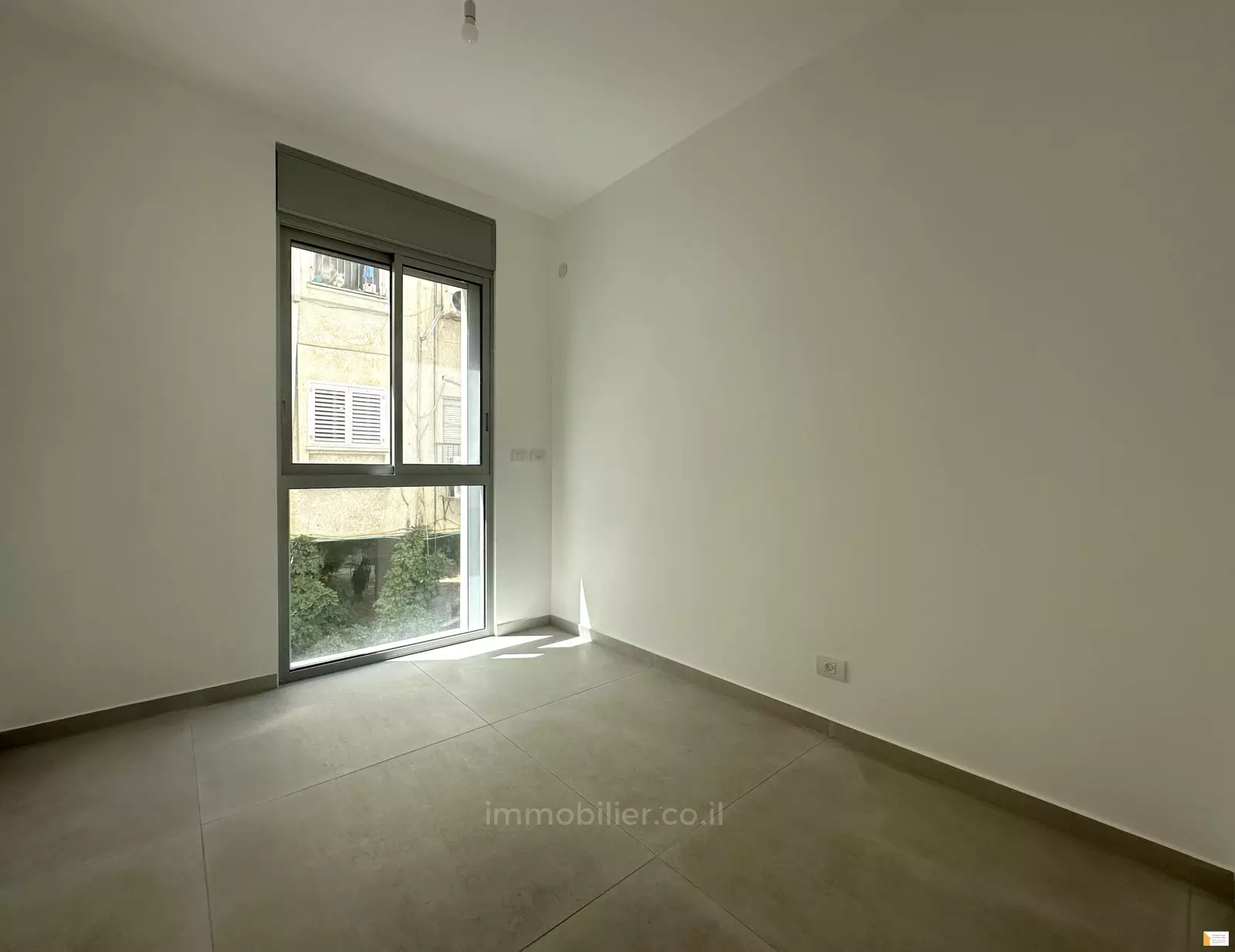 Villa 4 rooms Tel Aviv City center 232-IBL-3831