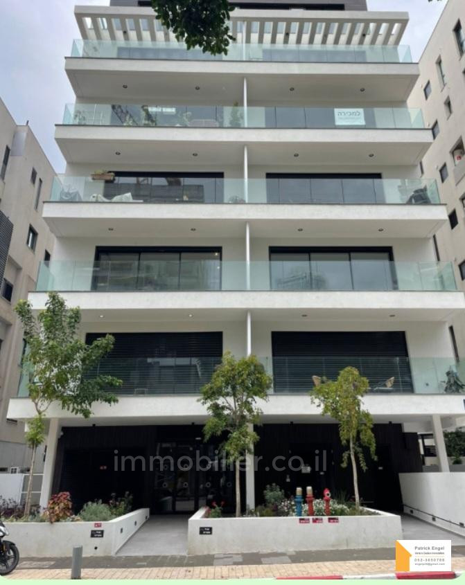 Villa 4 Rooms Tel Aviv City center 232-IBL-3837