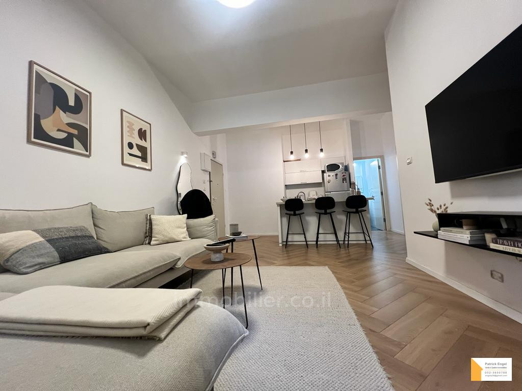 Apartment 3 Rooms Tel Aviv quarter of the sea 232-IBL-3841