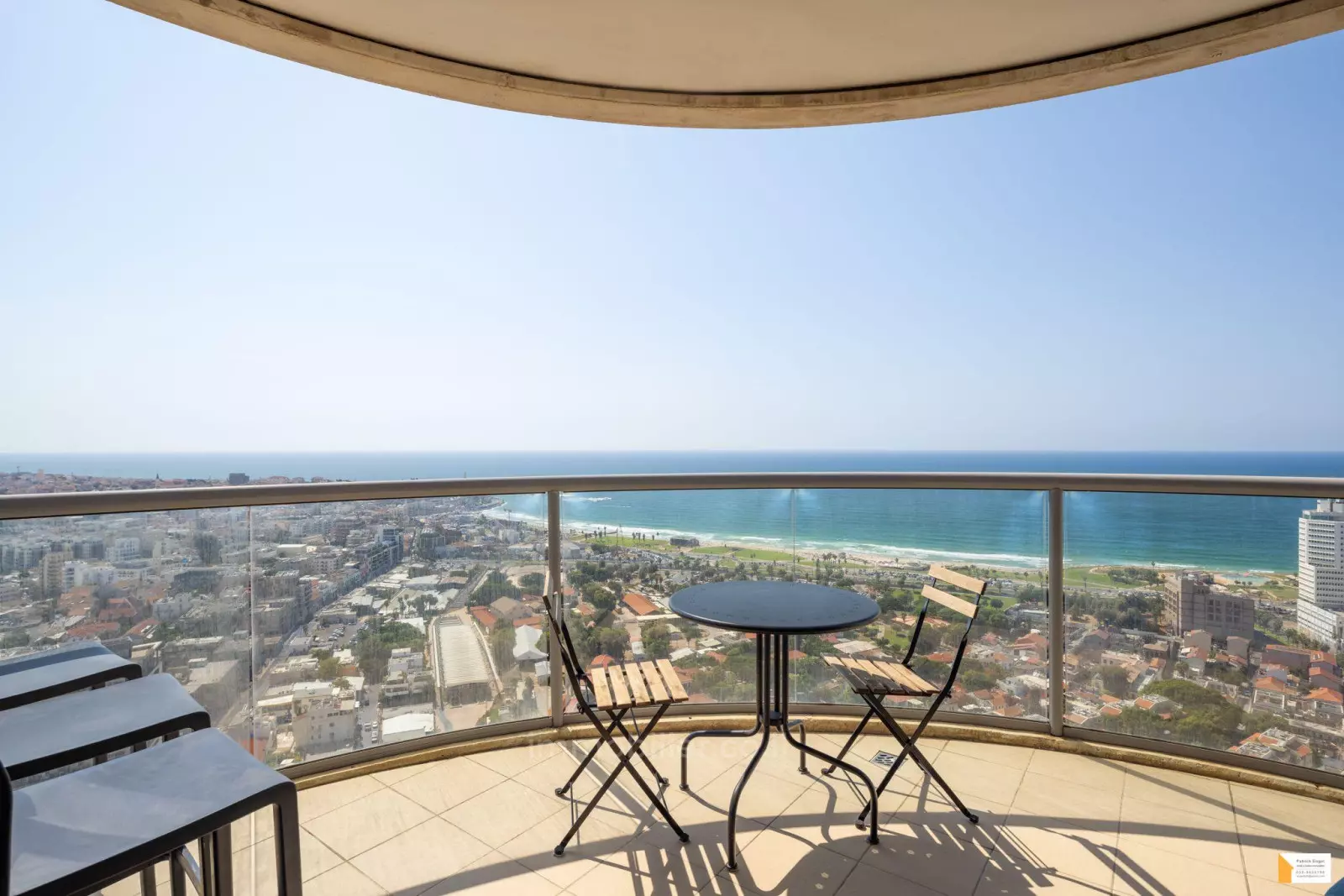 Apartment 4 rooms Tel Aviv Neve Tsedek 232-IBL-3842