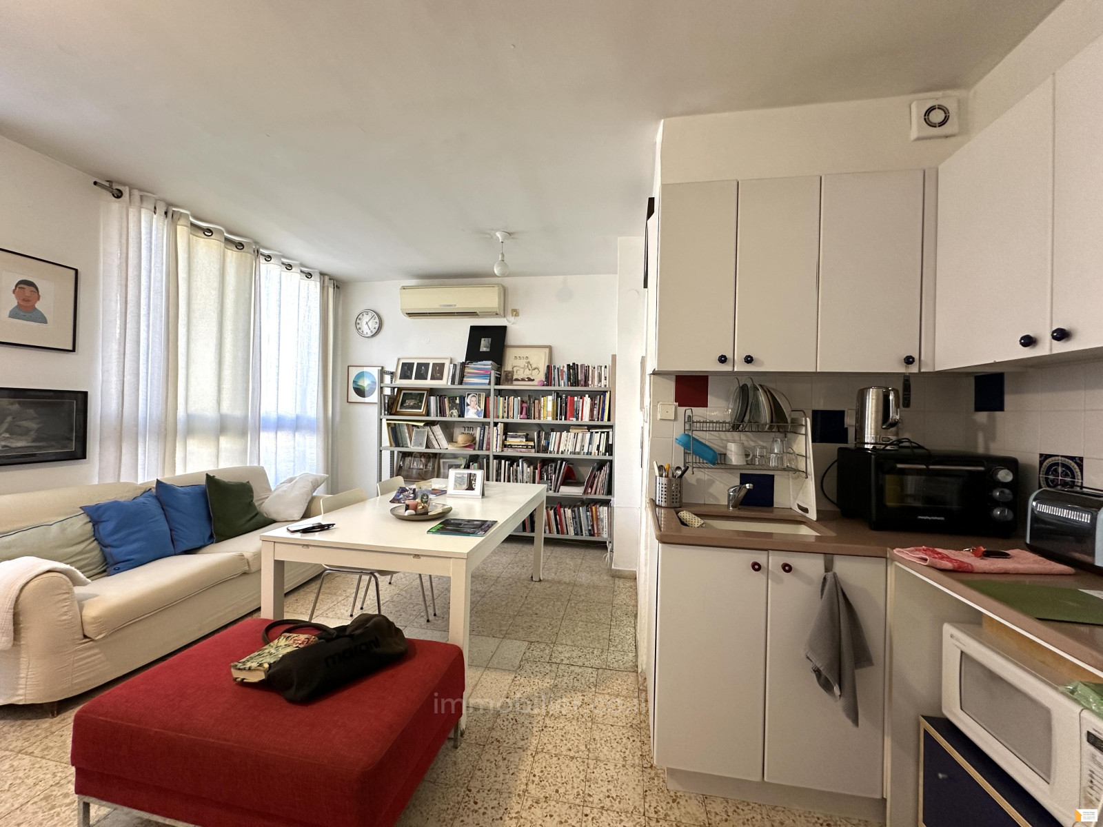 Apartment 2 Rooms Tel Aviv quarter of the sea 232-IBL-3844