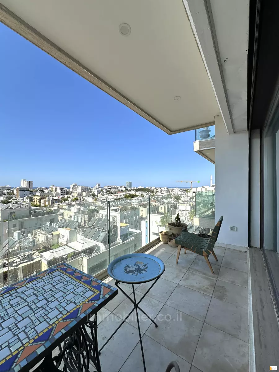 Apartment 4 rooms Tel Aviv Bazel 232-IBL-3856