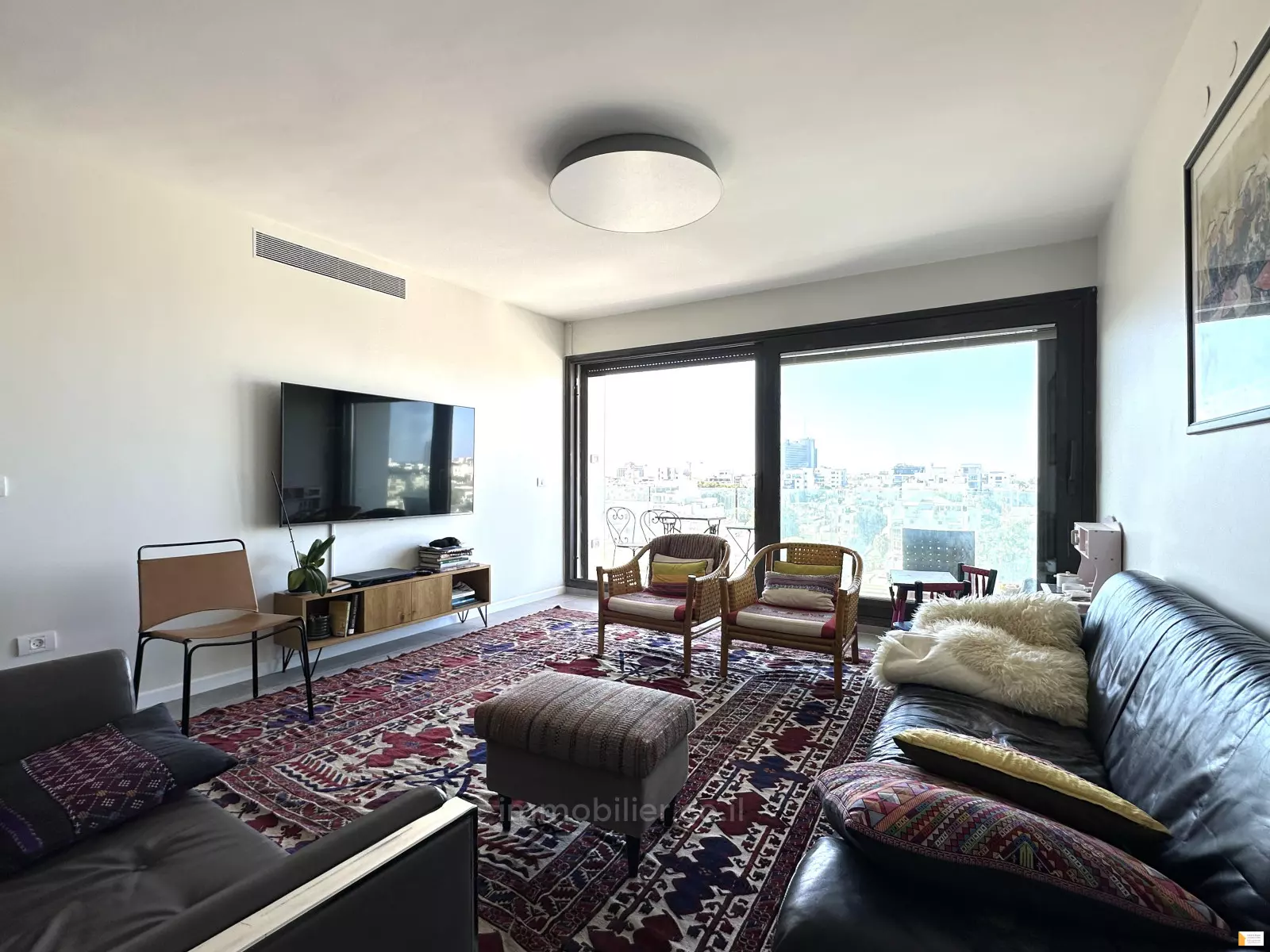 Apartment 4 rooms Tel Aviv Bazel 232-IBL-3856