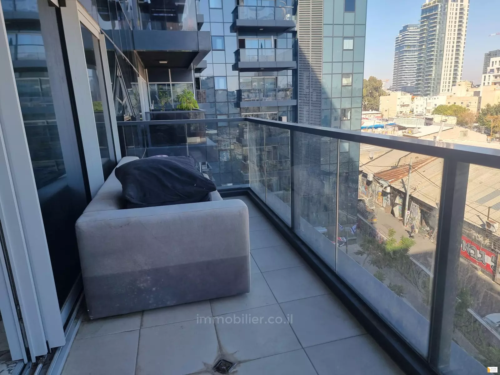 Apartment 4 rooms Tel Aviv Florentine 232-IBL-3870