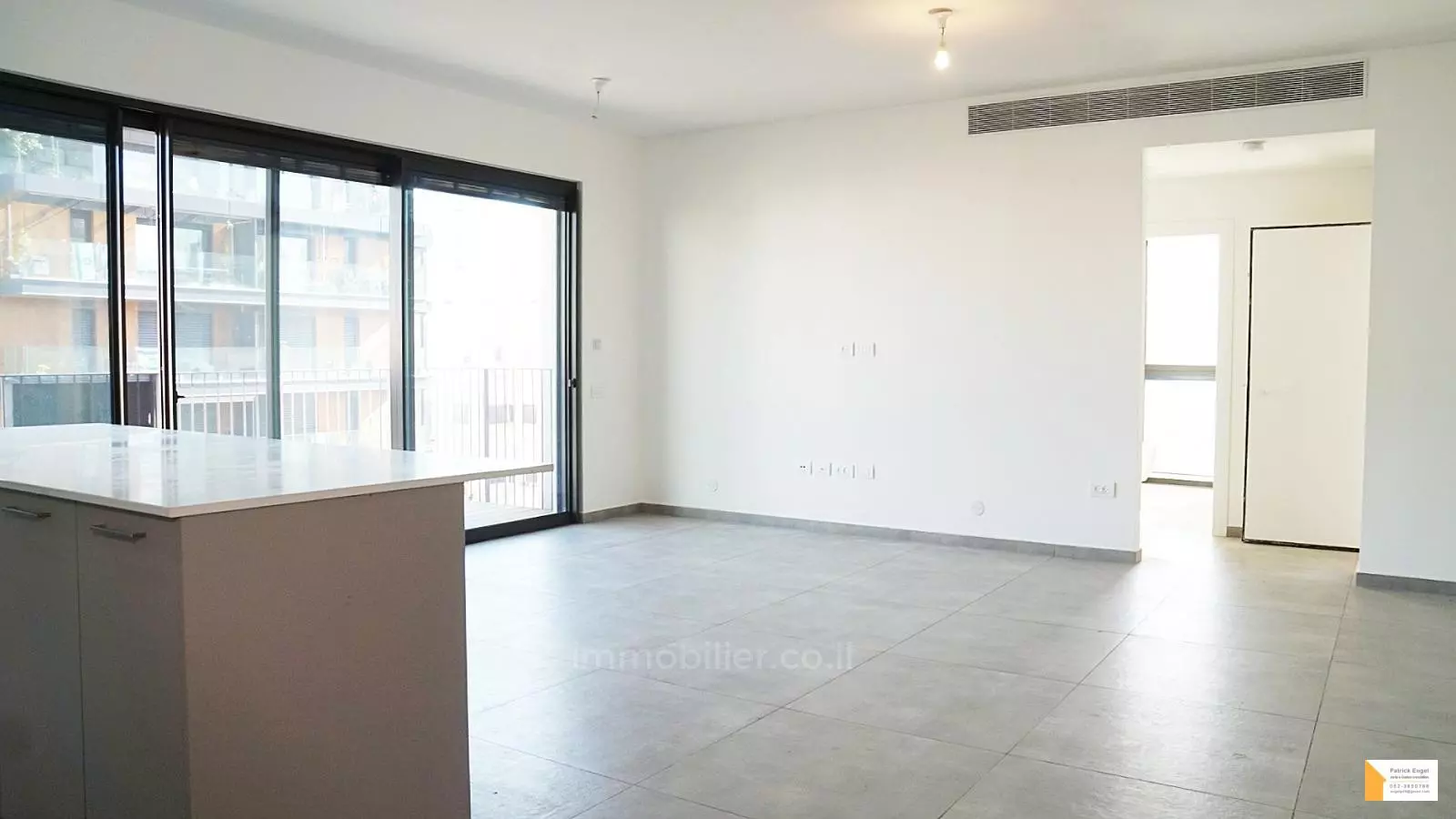 Apartment 4 rooms Tel Aviv City center 232-IBL-3877