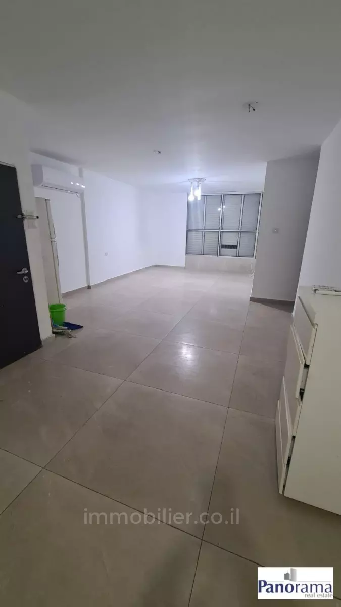 Apartment 4 rooms Ashkelon Afridar 233-IBL-1336