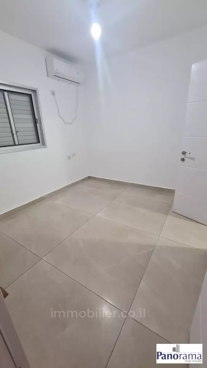 Apartment 4 rooms Ashkelon Afridar 233-IBL-1336