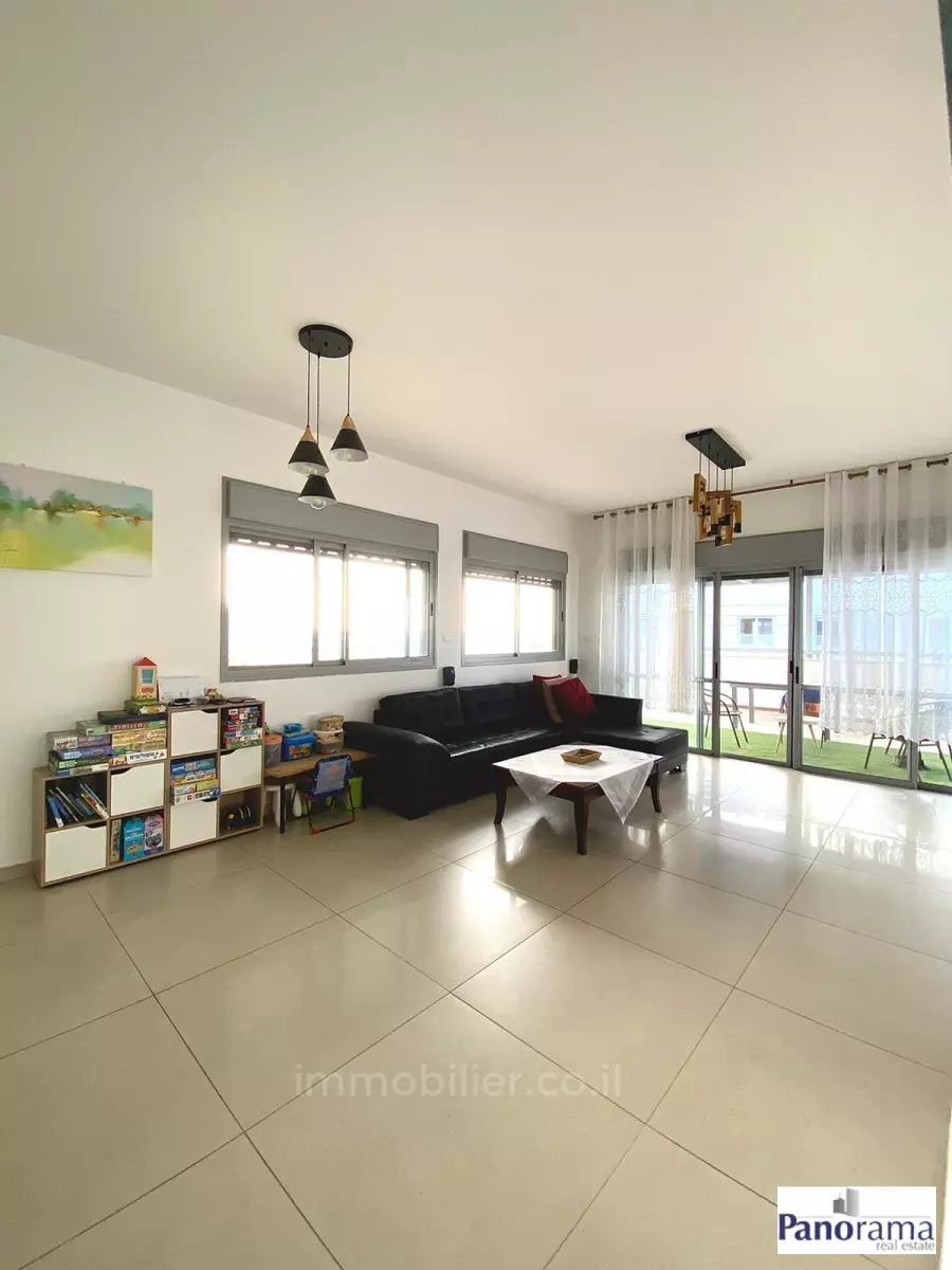 Penthouse 5 rooms Ashkelon Afridar 233-IBL-1342