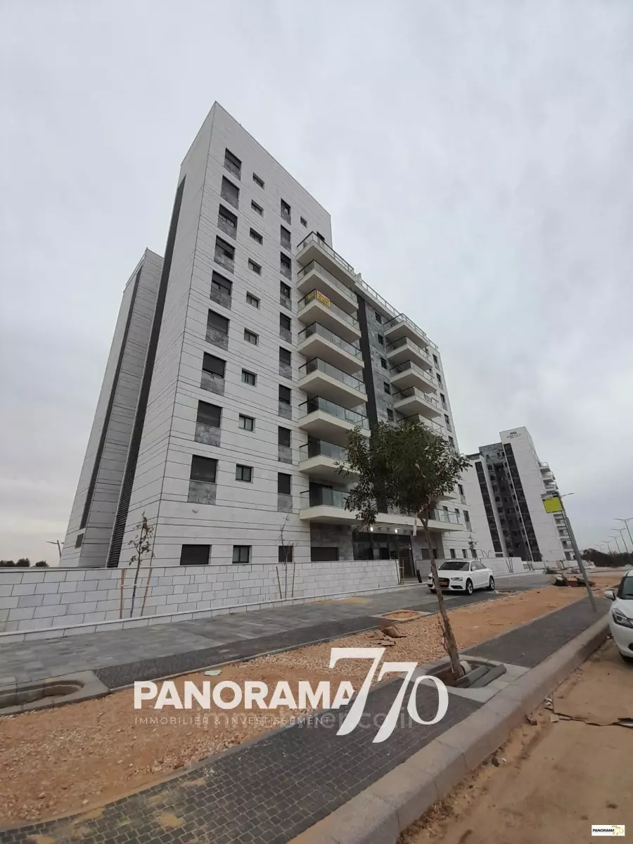 Apartment 5 rooms Netivot Maarav 233-IBL-1380