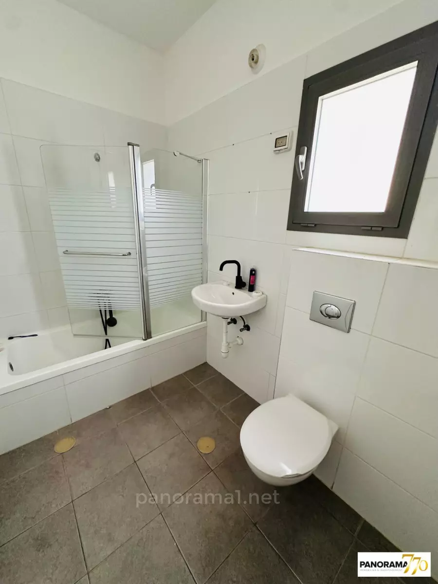 Apartment 5 Rooms Netivot Maarav 233-IBL-1521