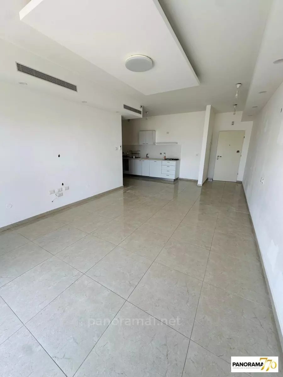 Apartment 5 Rooms Netivot Maarav 233-IBL-1521