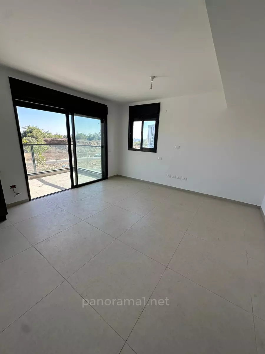 Apartment 3 Rooms Ashkelon Agamim 233-IBL-1538