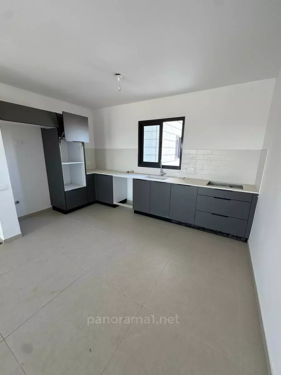 Apartment 4 Rooms Ashkelon Agamim 233-IBL-1539