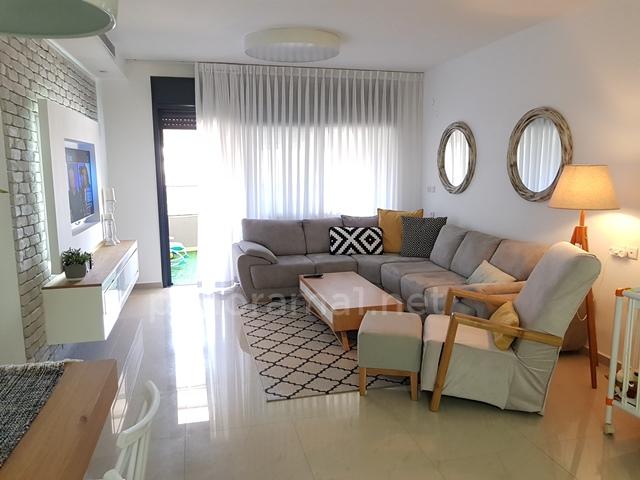 Apartment 5 Rooms Ashkelon Barnea 233-IBL-969