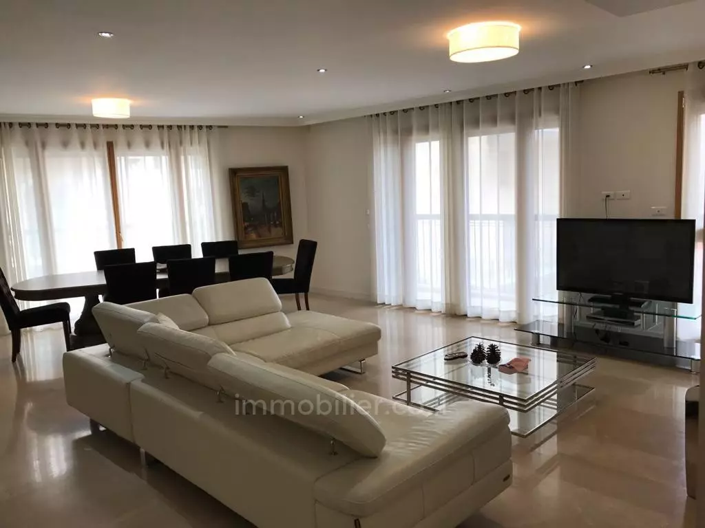 Apartment 4 rooms Jerusalem City center 245-IBL-1613