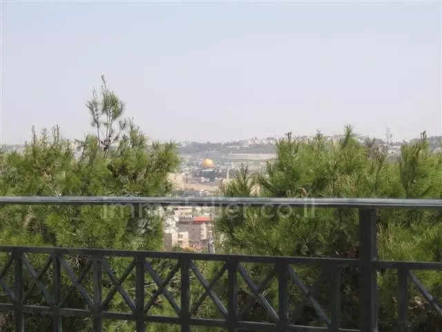 Duplex 4 rooms Jerusalem Arnona 245-IBL-1651