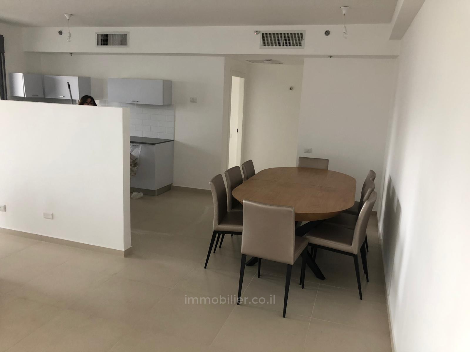Apartment 4 Rooms Netanya City center 245-IBL-1730