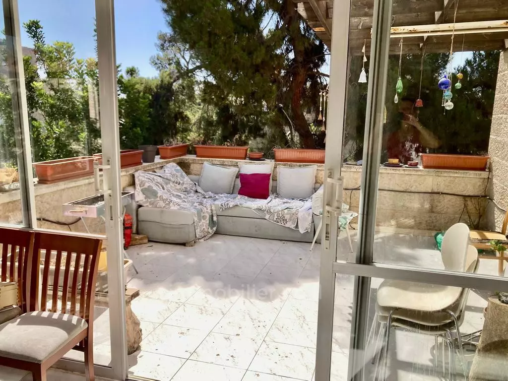 Apartment 4 rooms Jerusalem Mochava Germanit 245-IBL-1784