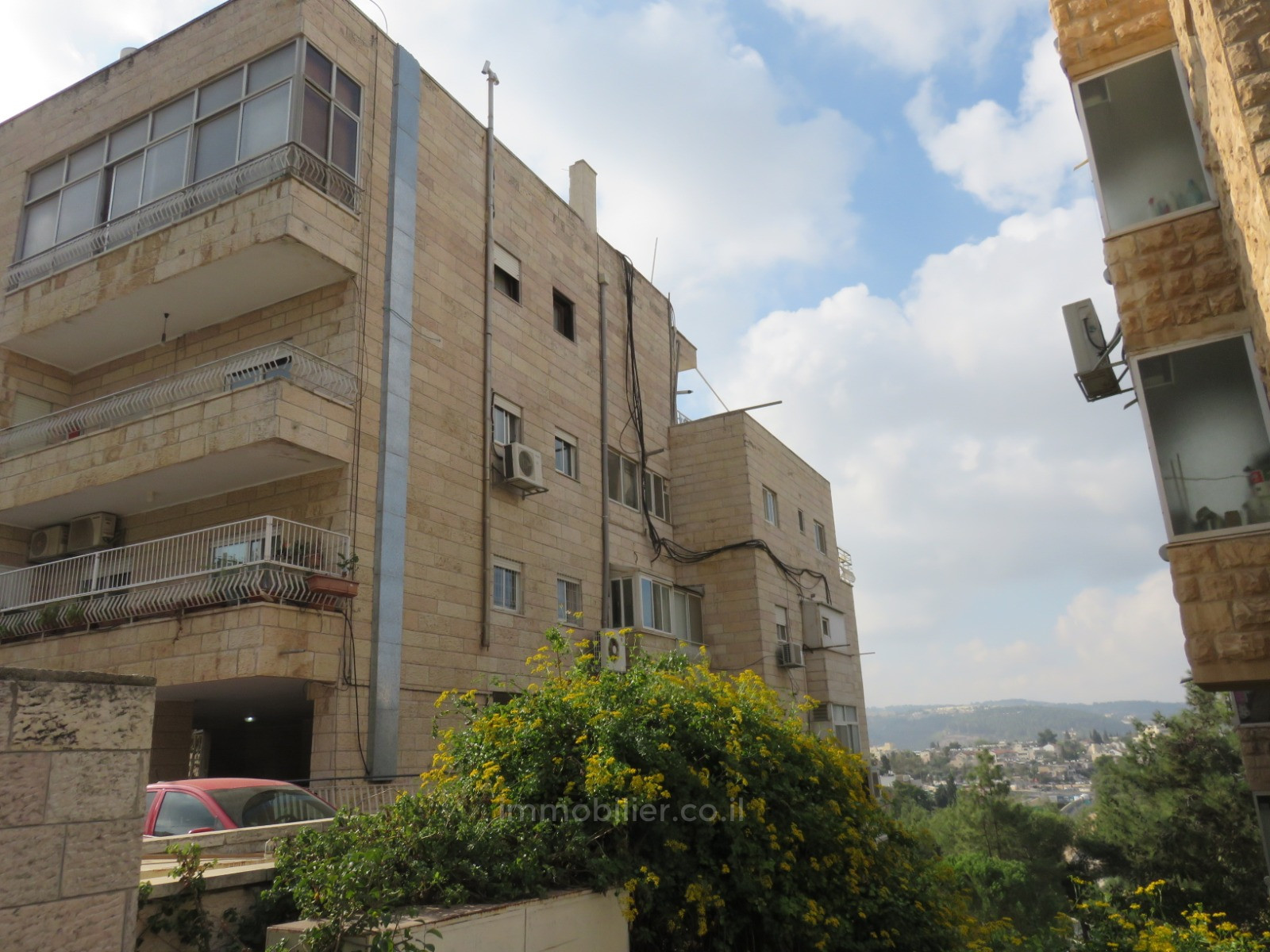 Apartment 3.5 Rooms Jerusalem Rasko 245-IBL-1787