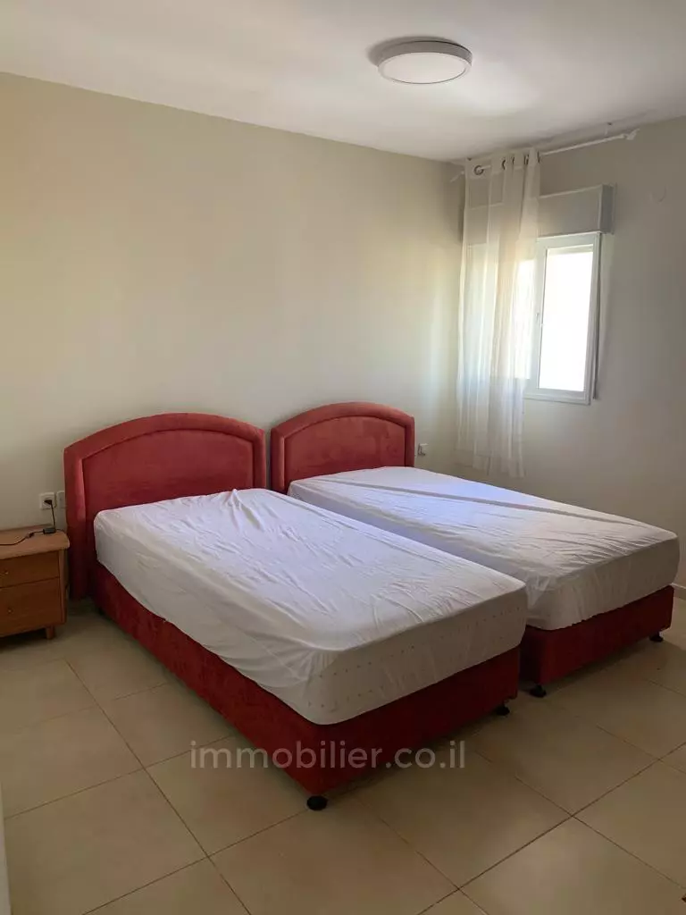 Apartment 5 rooms Jerusalem Talpiot 245-IBL-1806