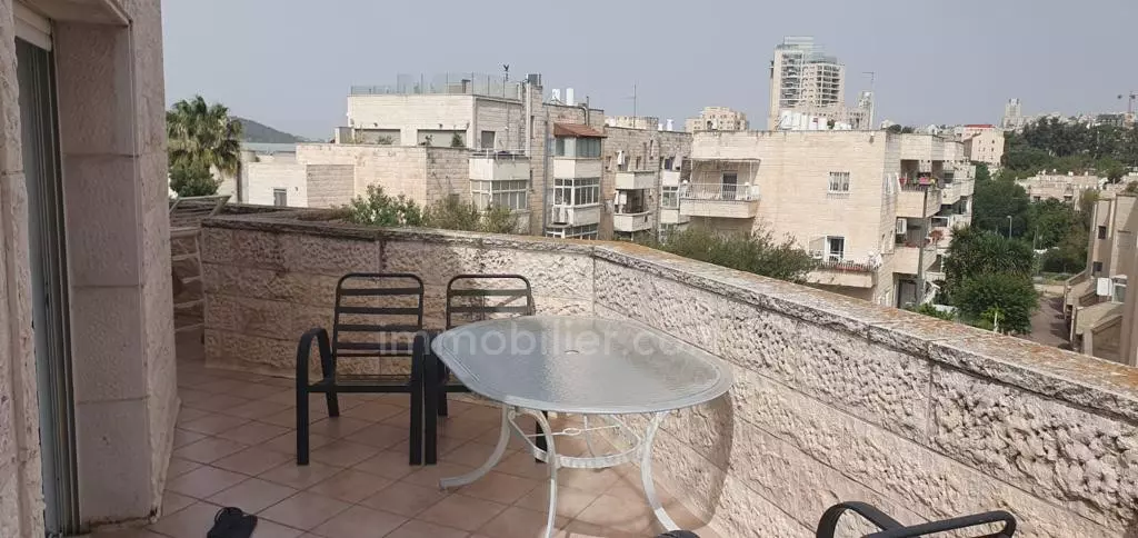 Apartment 5 rooms Jerusalem Talpiot 245-IBL-1806