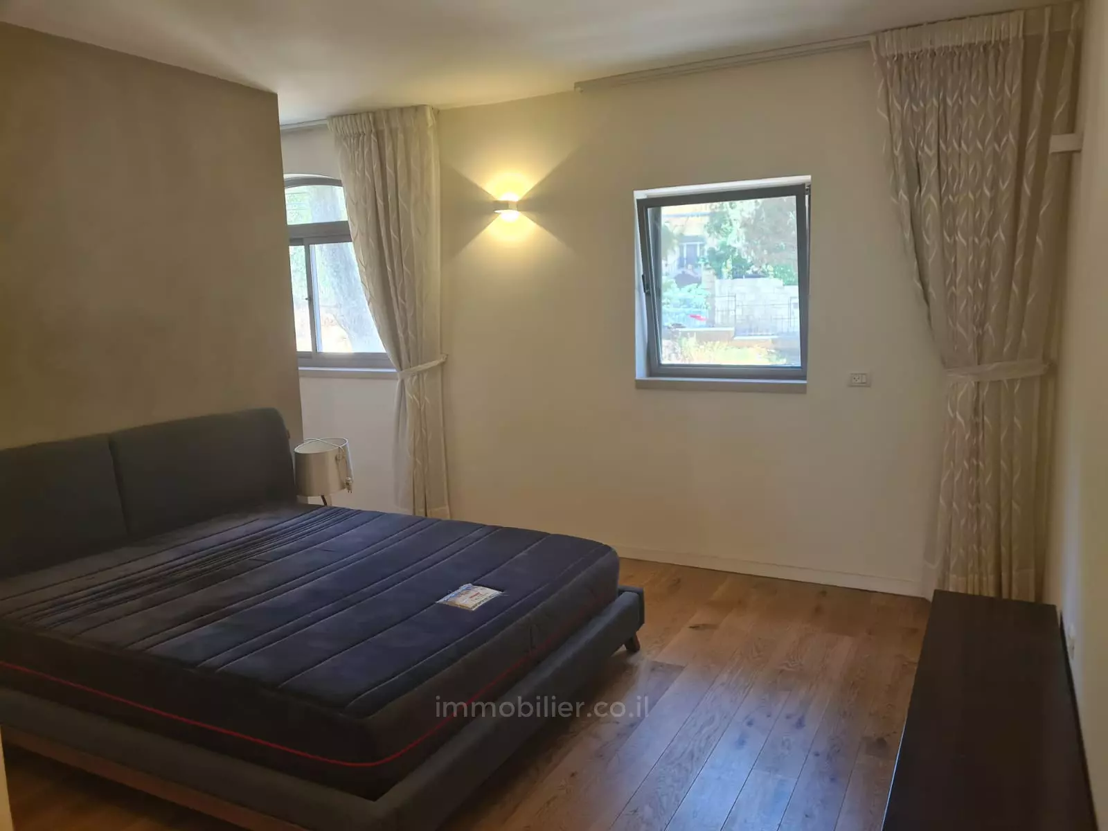 Apartment 3 rooms Jerusalem Abu Tor 245-IBL-1812