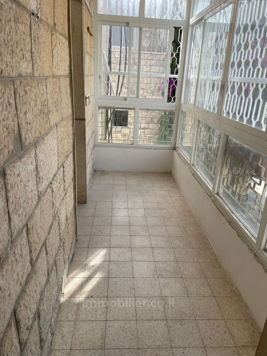 Apartment 4 Rooms Jerusalem Baka 245-IBL-1813