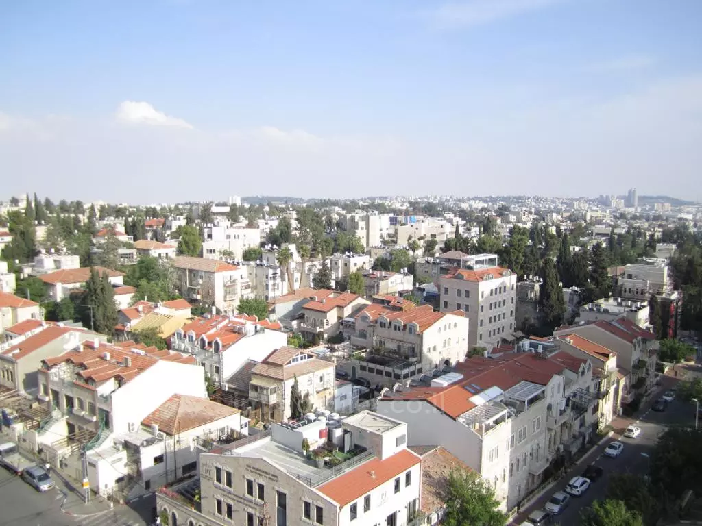 Apartment 4 rooms Jerusalem Chaare Hessed 245-IBL-1835