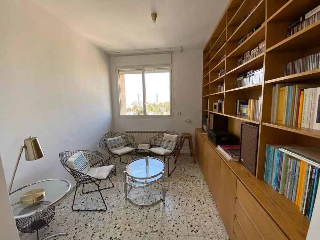 Apartment 4 rooms Jerusalem Chaare Hessed 245-IBL-1835