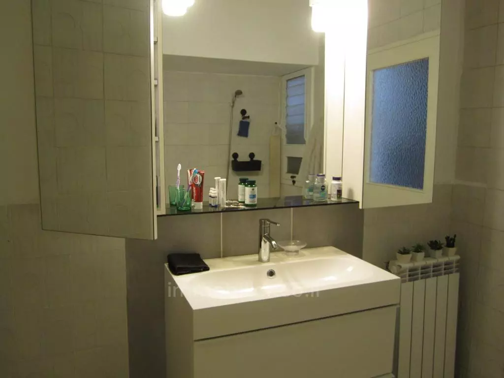 Apartment 4 rooms Jerusalem Chaare Hessed 245-IBL-1835