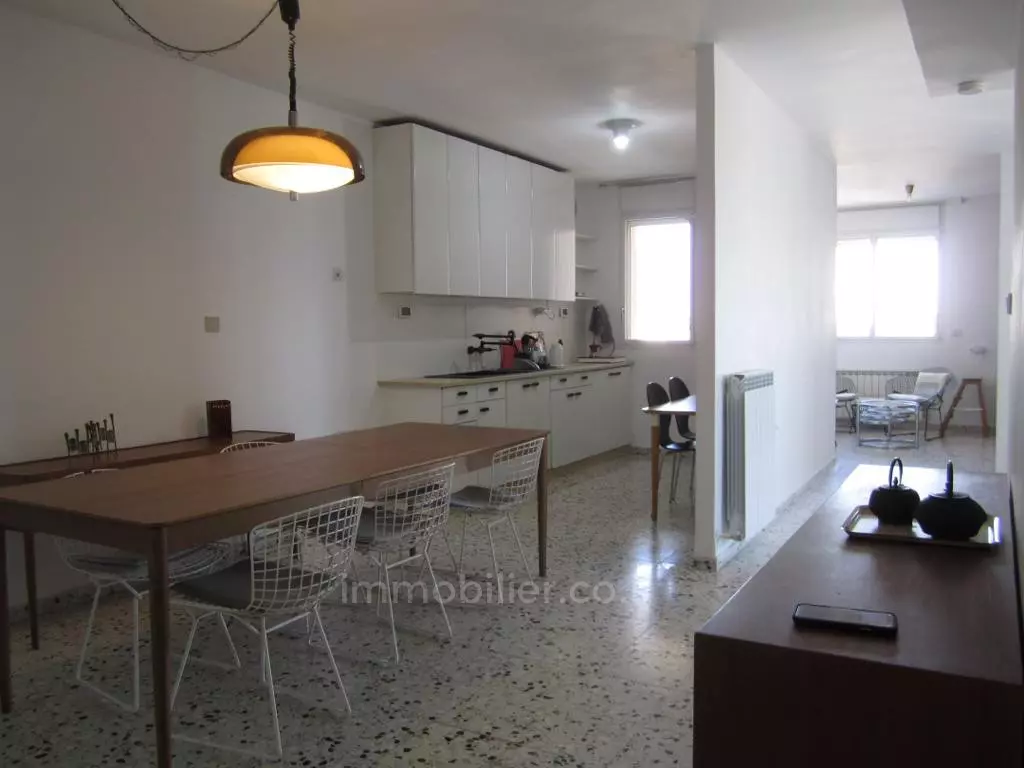 Apartment 4 rooms Jerusalem Chaare Hessed 245-IBL-1835