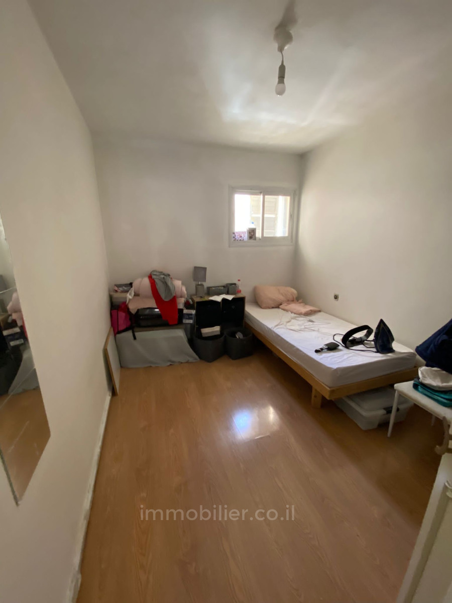 Apartment 4 Rooms Jerusalem Baka 245-IBL-1836