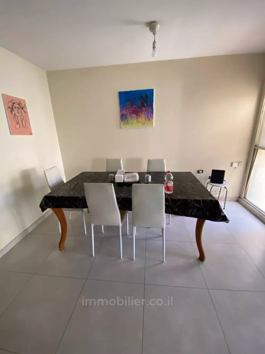 Apartment 4 rooms Jerusalem Baka 245-IBL-1836