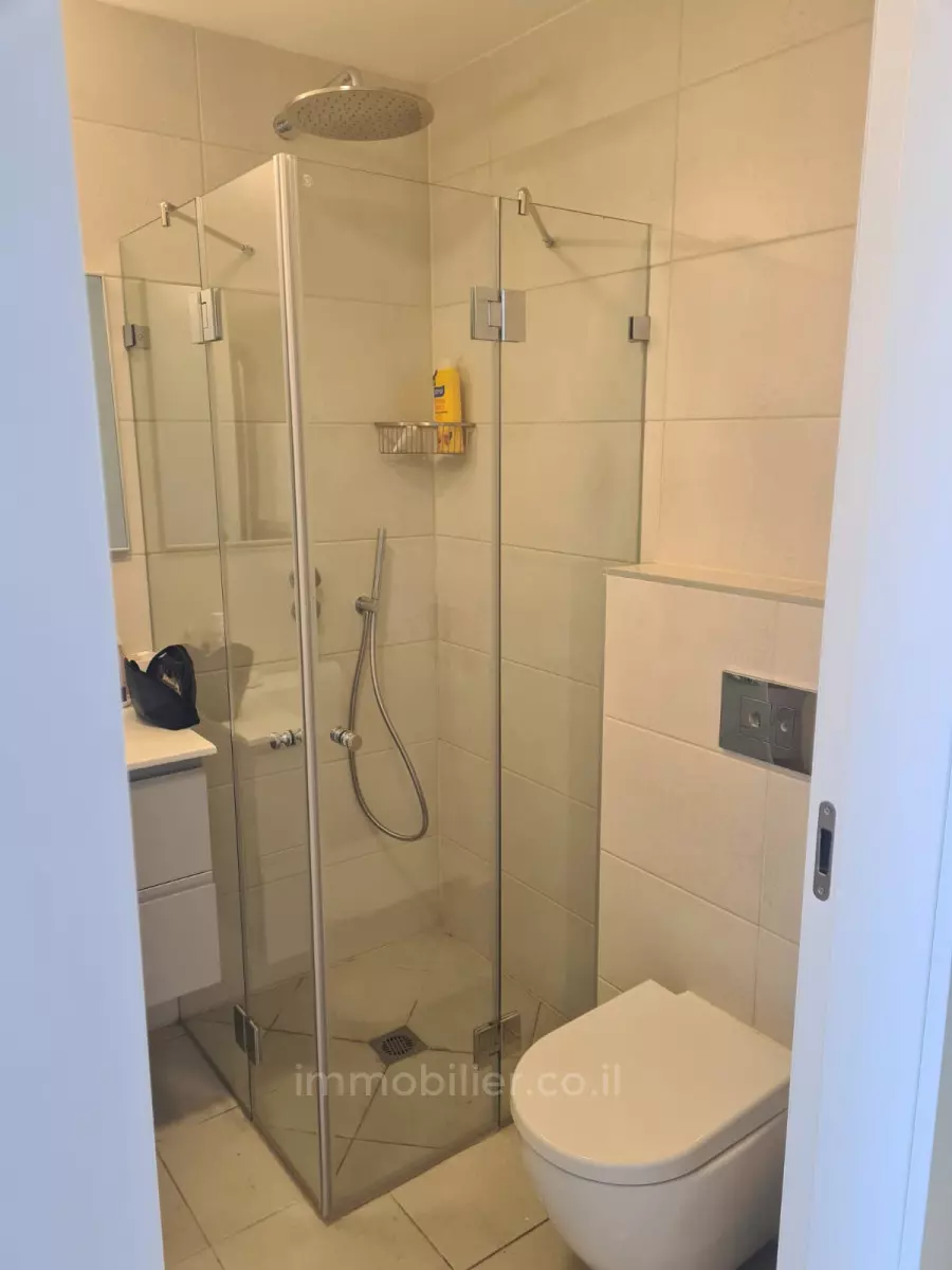 Apartment 3 rooms Jerusalem  245-IBL-1843