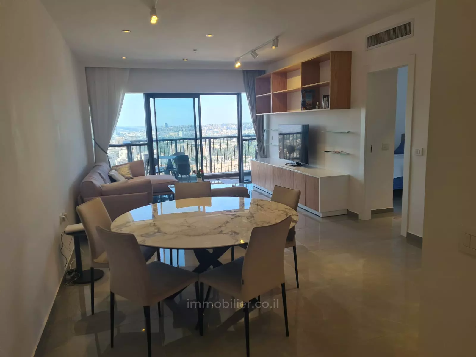 Apartment 3 rooms Jerusalem City center 245-IBL-1844