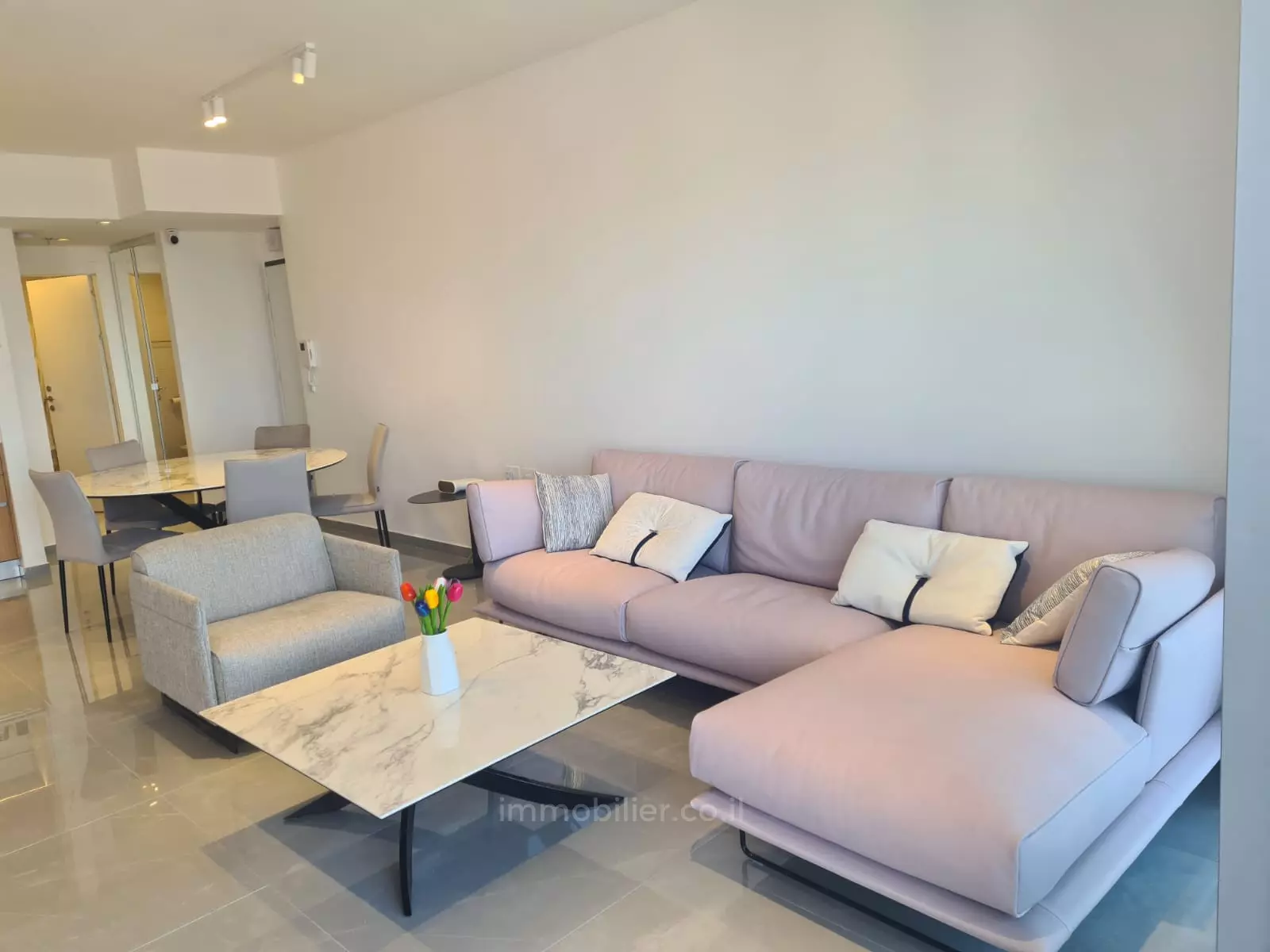 Apartment 3 rooms Jerusalem City center 245-IBL-1844