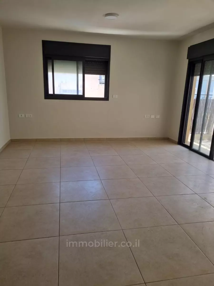 Apartment 2 rooms Tel Aviv Florentine 245-IBL-1847