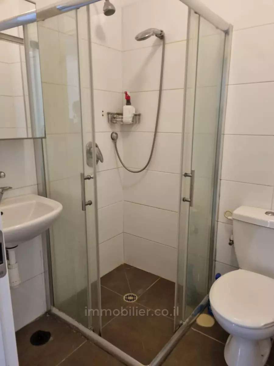 Apartment 2 rooms Tel Aviv Florentine 245-IBL-1847