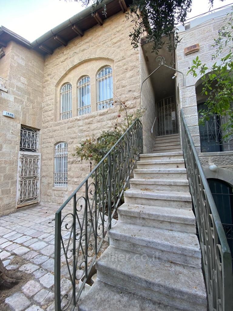 Apartment 7 Rooms Jerusalem Yemin Moshe 245-IBL-1851