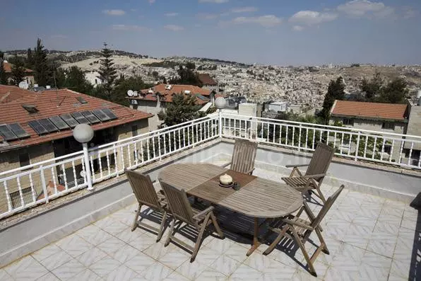 Duplex 5 Rooms Jerusalem Abu Tor 245-IBL-1876