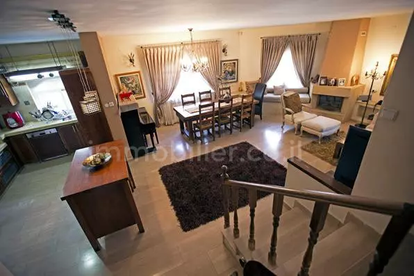 Duplex 5 Rooms Jerusalem Abu Tor 245-IBL-1876